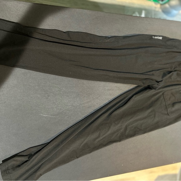 Reebok Black Sweatpants - Classic Comfort for Everyday Wear - Picture 3 of 5